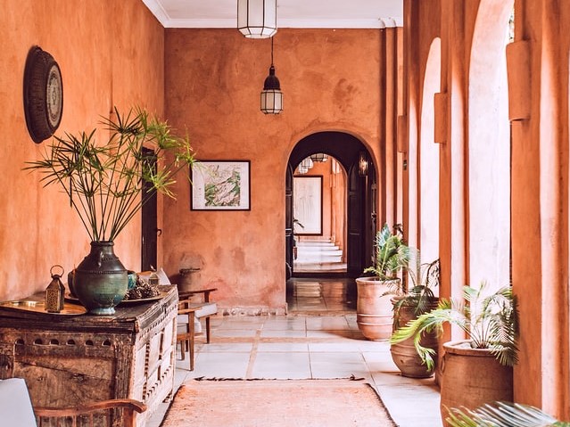 くつろぎのリビング】モロッコ風インテリアを作る5つのポイント